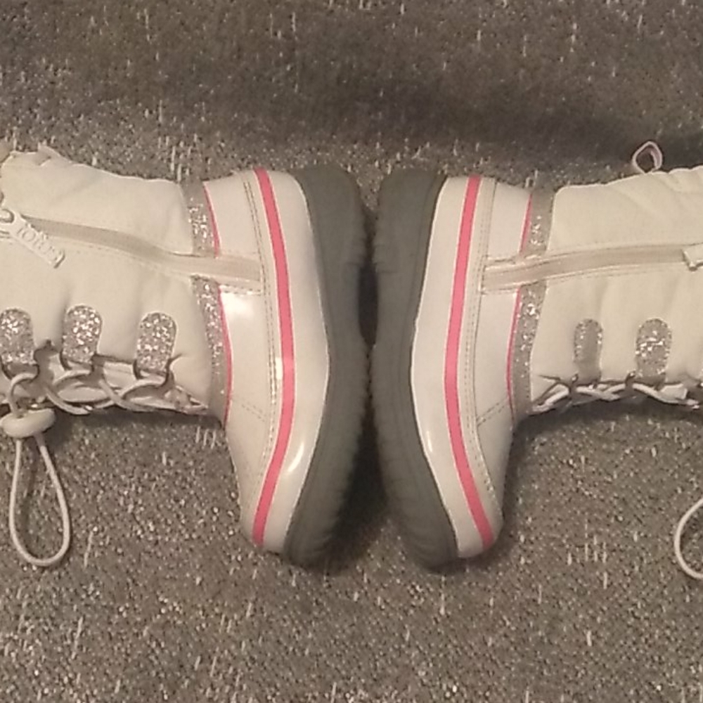 🥰Totes beautiful girl boots🥰